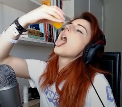 AnnieFuchsia
