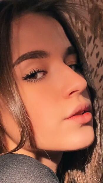 anny_myrrr