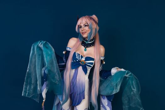 Anya Ichios