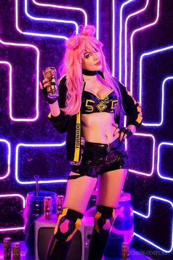 Anya Ichios
