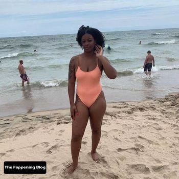 Ari Lennox