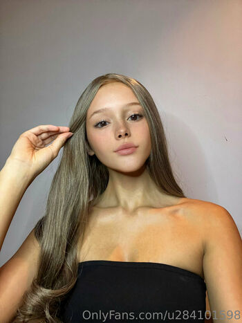 arianagreene1