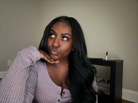 Arianna Whispers
