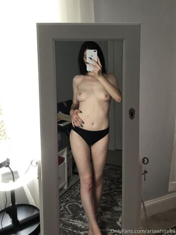 ariawhite69