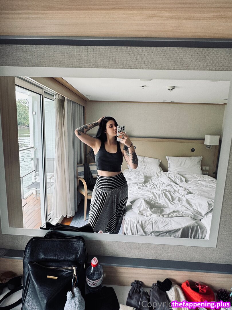 Arryn Zech