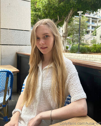 arya_lune