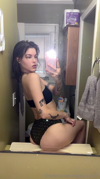 ashleyadamsss