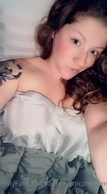 ashleyynicole_free