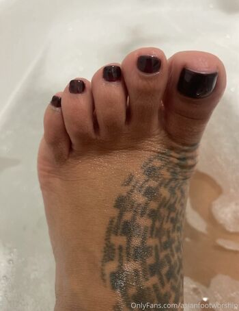 asianfootworship