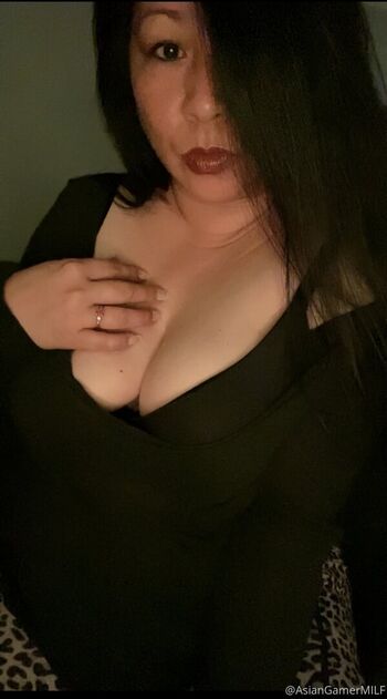 asiangamermilf