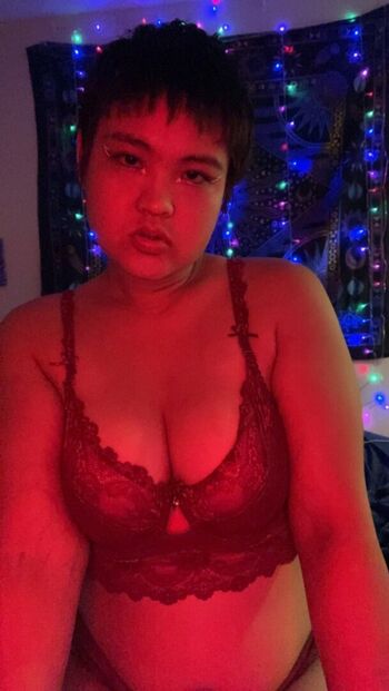 asianpersusinpussy