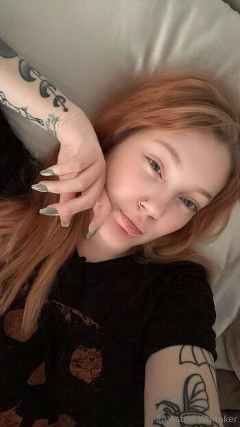 astridwhitakerx