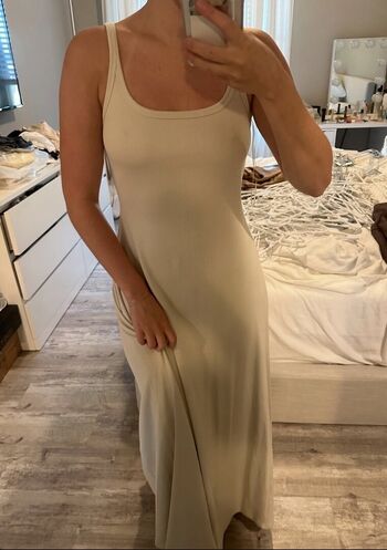 Augustwinstead / August Winstead