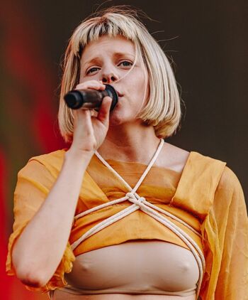 Aurora Aksnes