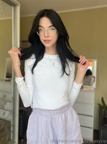 auroralustyvip