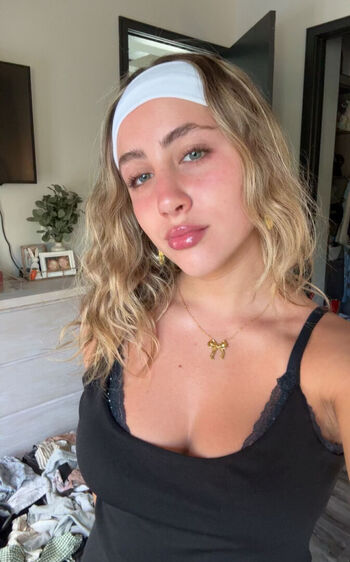 Ava Kolker