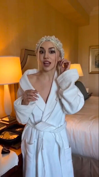 Ava Max
