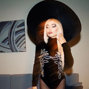 Ava Max
