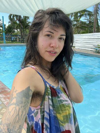 Ava Miu