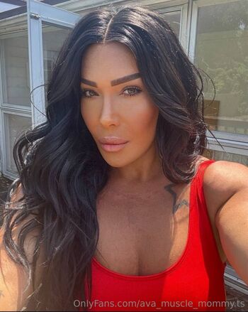 ava_muscle_mommy.ts