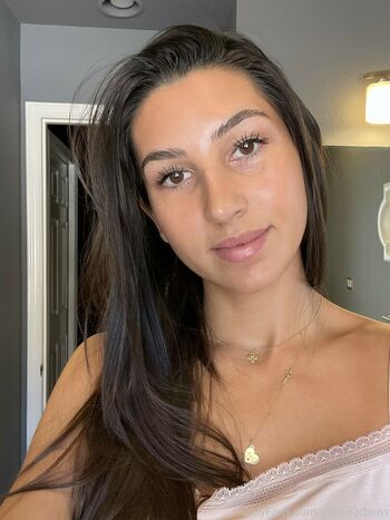 Ava18adams