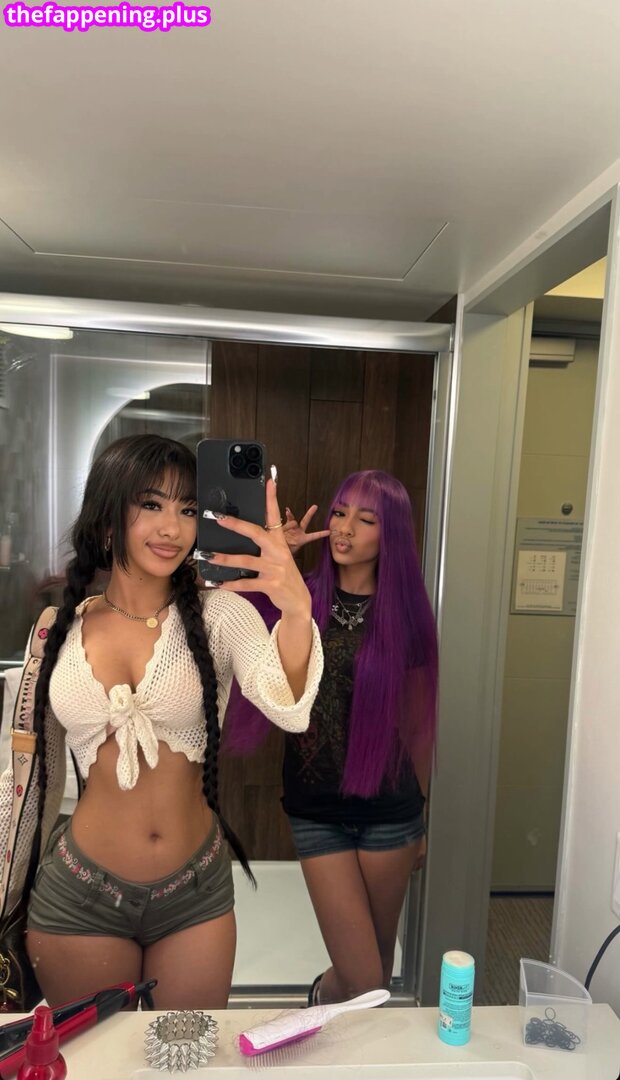 Aya Tanjali/ayatanjali/ayaminaj_