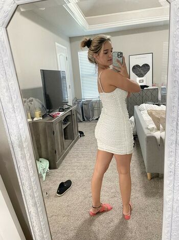 Ayexmadeline