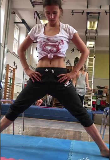 Aylin Tezel