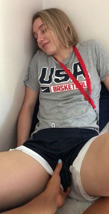 Azzi Fudd