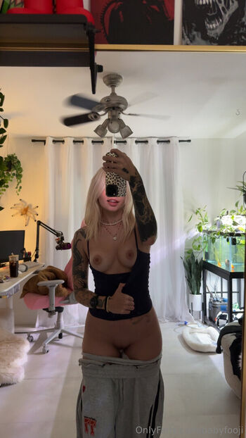 babyfooji / peachtot