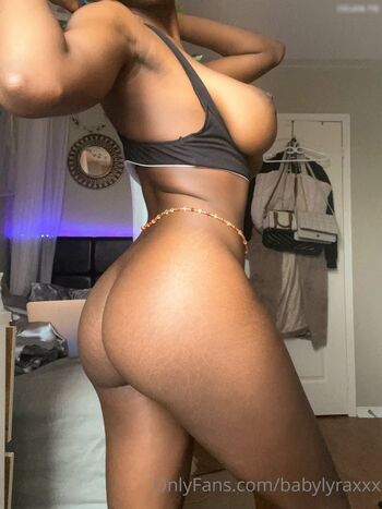 babylyraxxx
