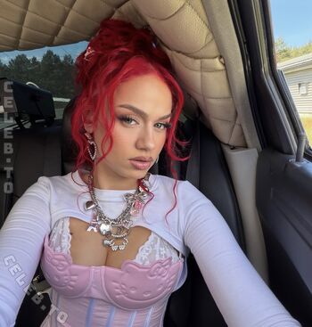 badmomzjay