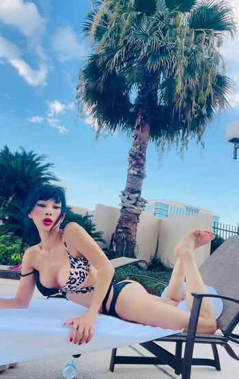Bai Ling