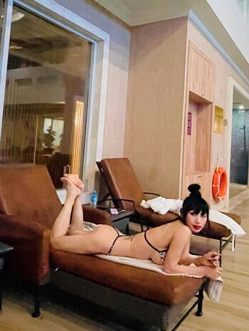 Bai Ling