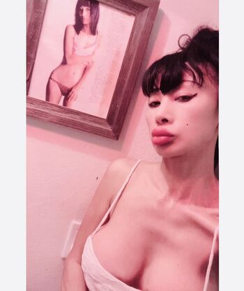 Bai Ling