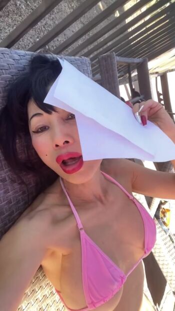 Bai Ling