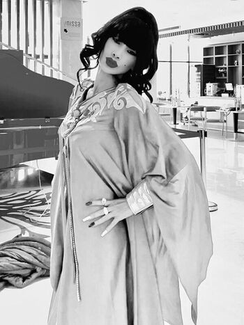 Bai Ling