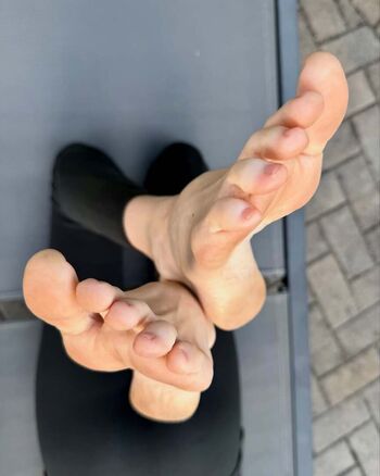 Barearchedbeauty