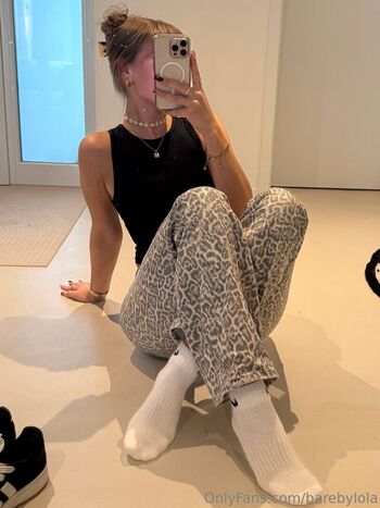 Barebylola
