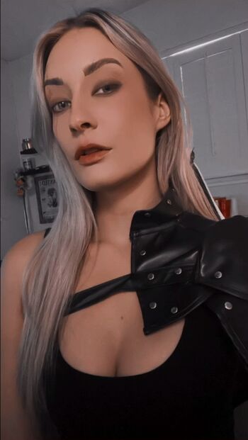 BasicWitGirl