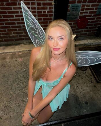 Baylee & Kelsey Soles