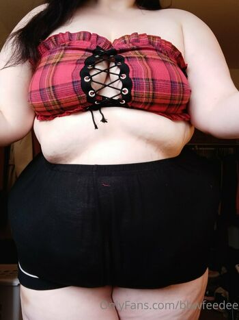 bbwfeedee