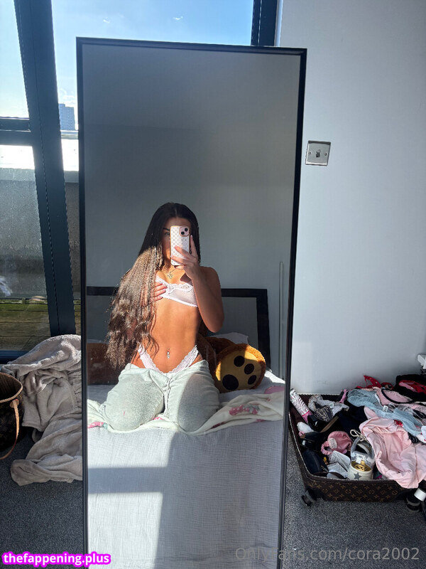 bbycorachis / cora_2oo2 / https: Фото оголеного OnlyFans #20