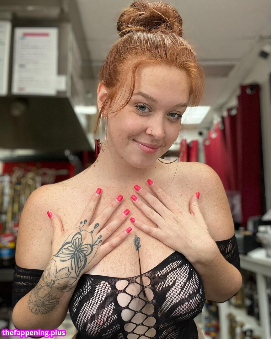 barista.scarlett2.0 / bbyg.scarlettt Çıplak OnlyFans Fotoğrafı #4