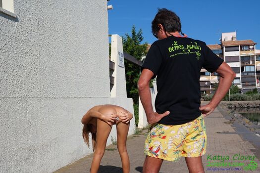 Beautiful Girls Groped