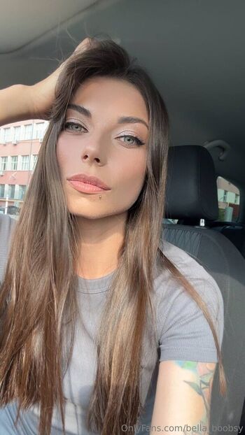 bella_boobsy