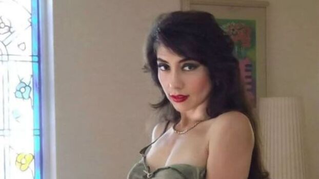 Bella De La Vega