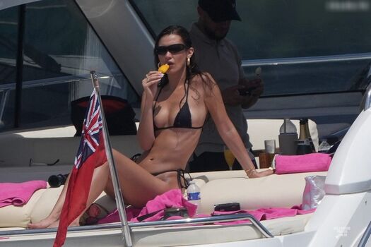 Bella Hadid