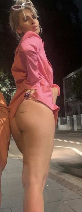 Bella Johnston