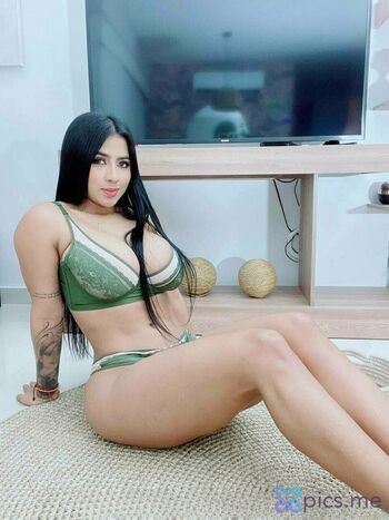 Bella Torres_Official